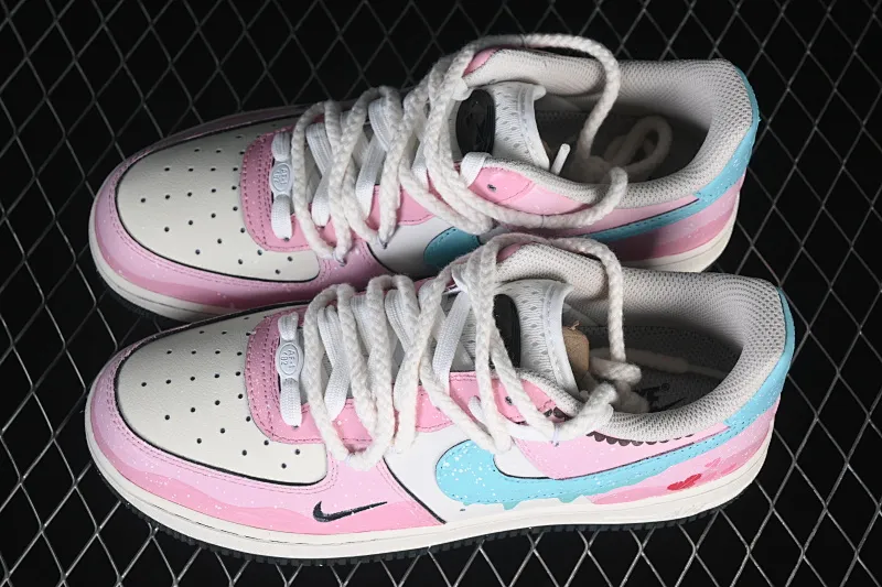 All categories Nk Air Force 1 Air Force series Nk Air Force 1 Low Air Force low-top Nike Air Force 1'07 Low "Sweetheart Cream" Hand-painted graffiti Sweetheart Cream Air Force 1 low-top casual sneakers FB1839-919